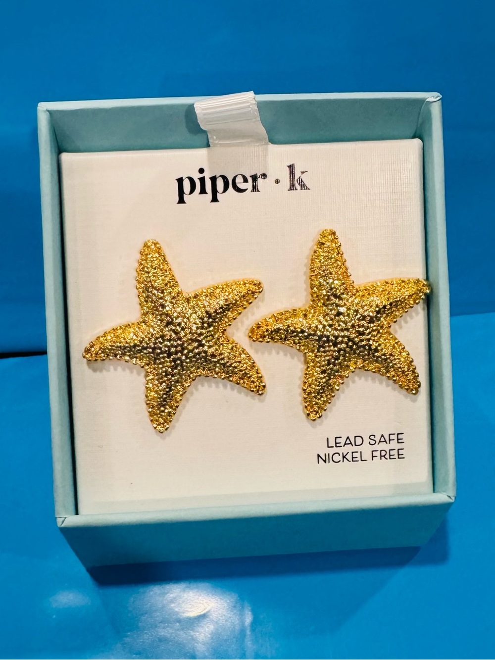Piper K Gold Starfish Earrings - Sparkling Gold